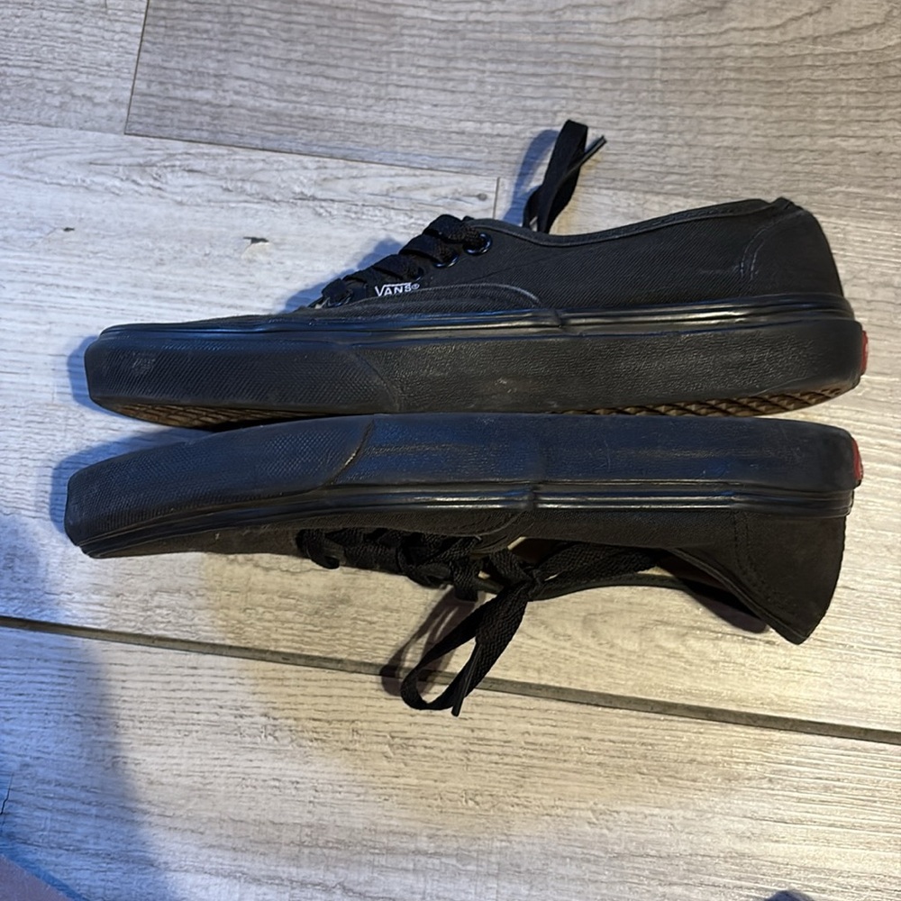Vans Black Canvas Sneakers Classic Low-Top women’s 8 / men’s 6.5 - Picture 9 of 11
